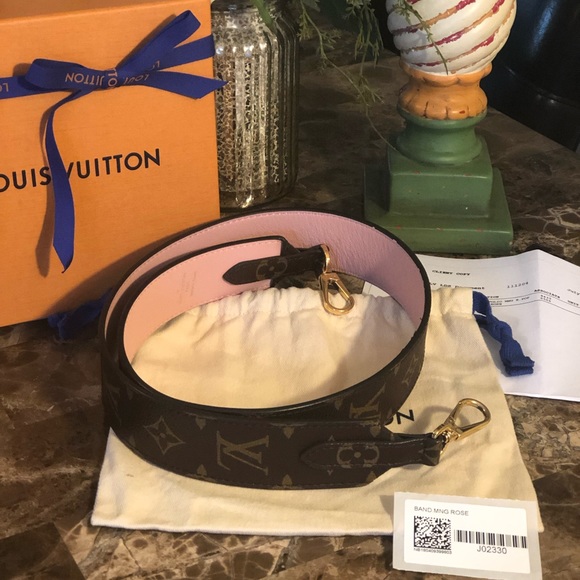 AUTH Louis Vuitton Bandouliere Strap BOX, DUSTBAG - Picture 2 of 8